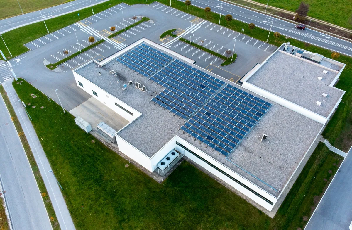 Acrylic Roof Coatings in Glendale, CA
