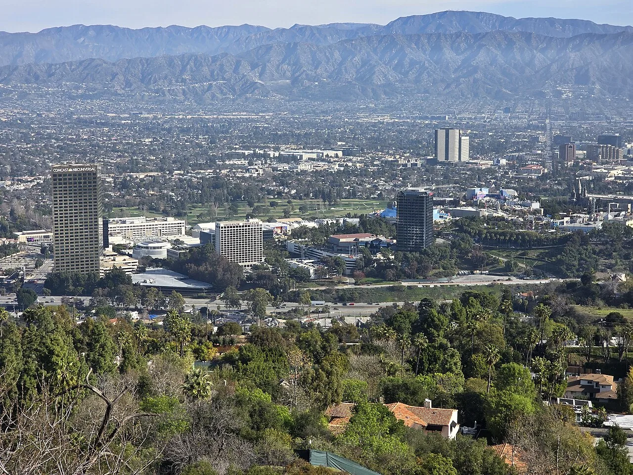 Commercial Roofing in Universal City, CA